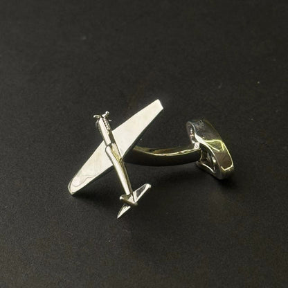 Breitling Aviator Lapel Pin In Premium Material For Aviation Enthusiasts | Exquisite Tribute To Aviation Heritage