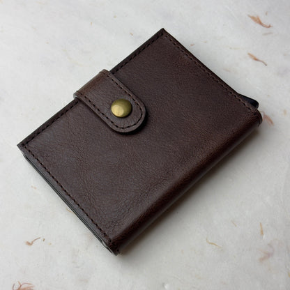 Breitling Heritage Brown Leather Card Holder For Business Professionals | Sleek & Stylish Choice