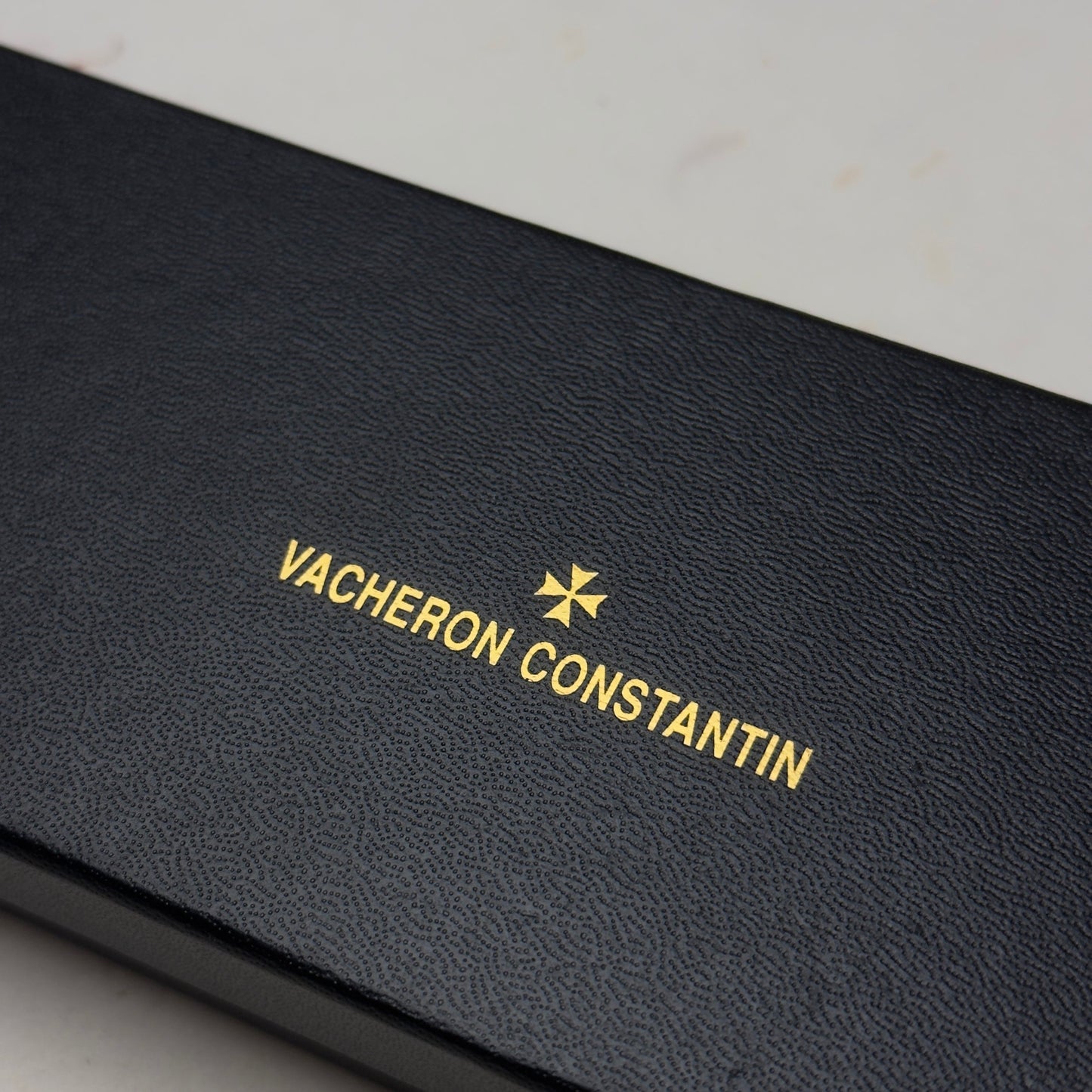 Vacheron Constantin Black Leather Cigar Case For Discerning Cigar Enthusiasts