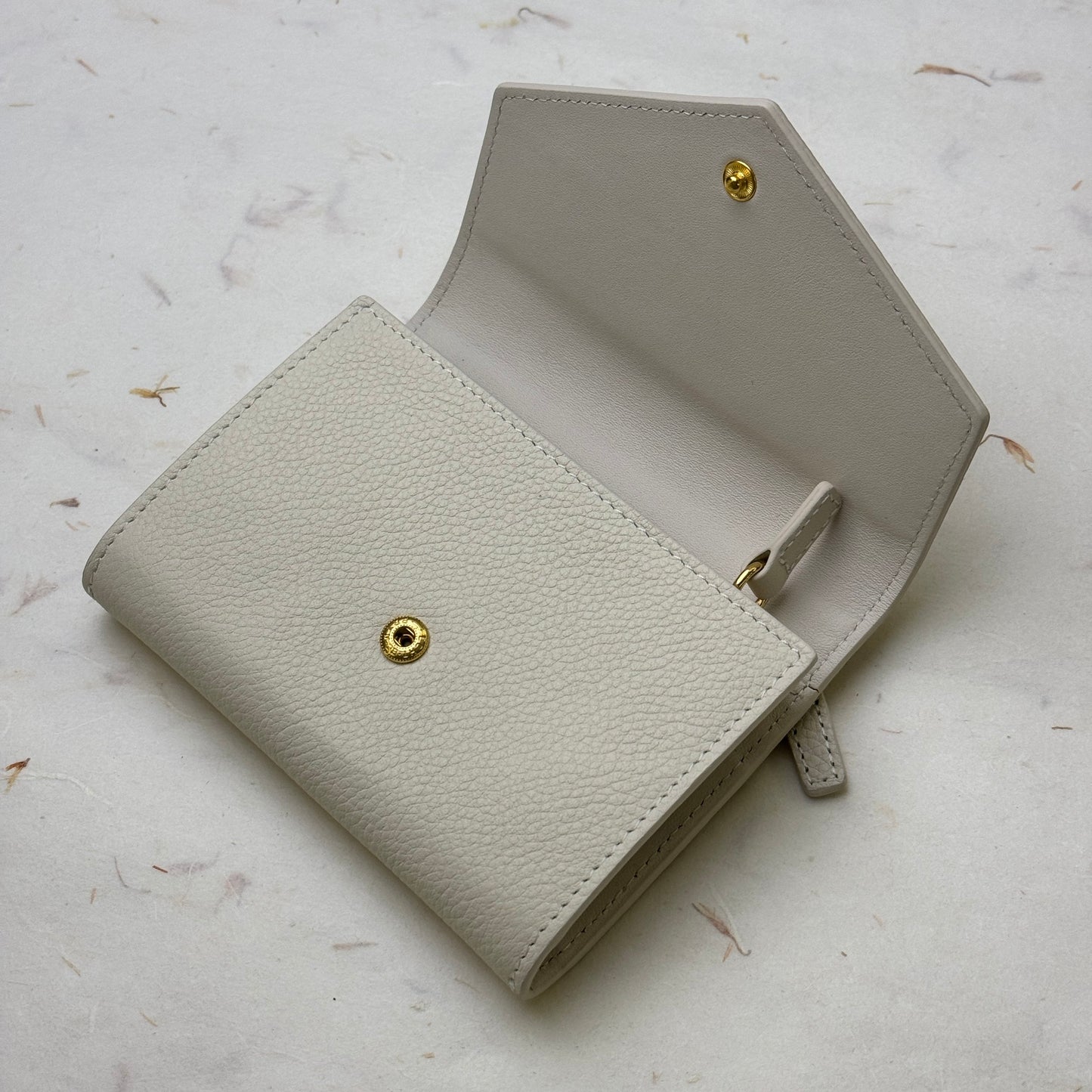 Breguet White Leather Wallet For Stylish Organization | Sleek Elegance