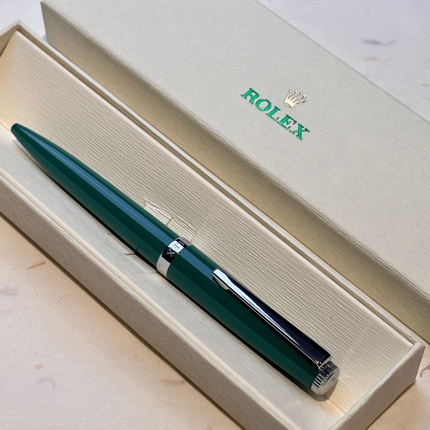 Rolex Emerald Twist Pen In Emerald Finish | Luxury Writing Instrument For Discerning Collectors