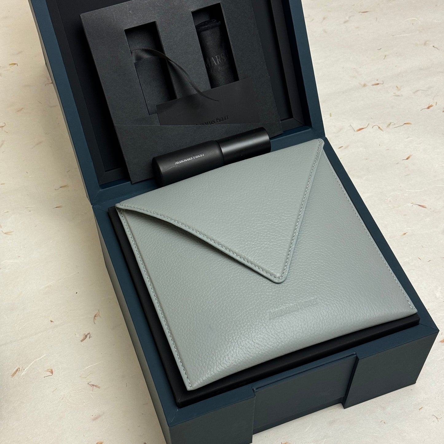 Audemars Piguet Watch Cleaning Set With Luxury Travel Case & Care Kit | Vip Gift