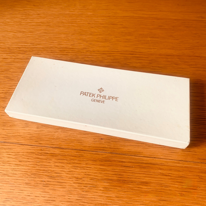 Patek Philippe Porcelain Vide Poche For Elegant Display | Calatrava