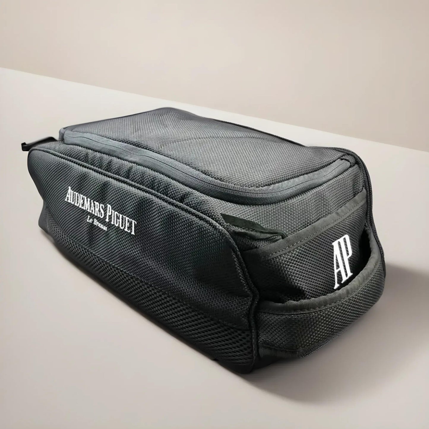 Audemars Piguet Elite Golfer Bag For Professional Golfers | Premium Golfing Gear