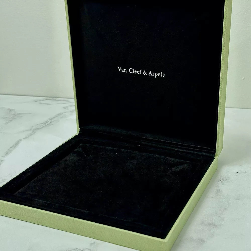 Van Cleef & Arpels Large Necklace Box For Necklaces | Premium Vca Jewelry Case