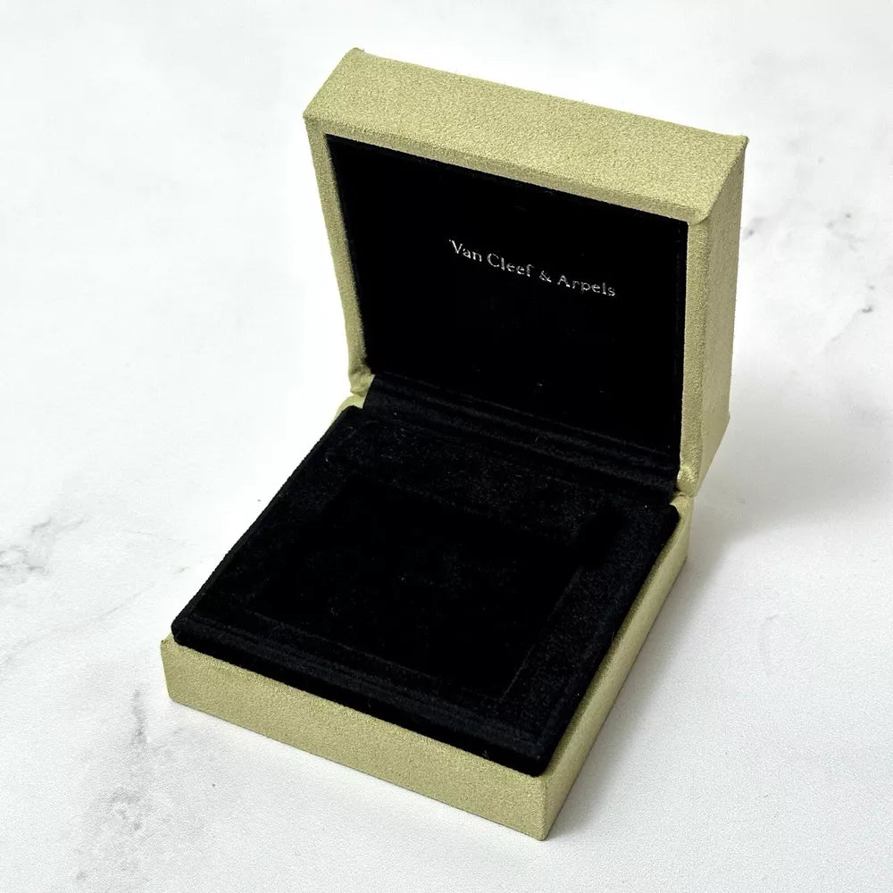 Van Cleef & Arpels Earring Box Vca Original Jewelry Case For Earrings | Elegant Storage Solution